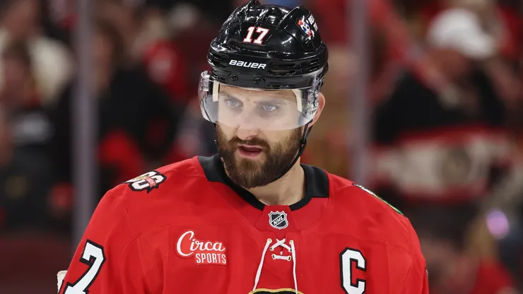 Nick Foligno #17 of the Blackhawks looks on during the third period against the Canadiens.
