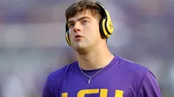 Quarterback Garrett Nussmeier #18 of the LSU Tigers.
