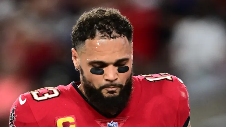Mike Evans walks off the field after being injured during vs the Ravens on October 21, 2024 in Tampa, Florida.