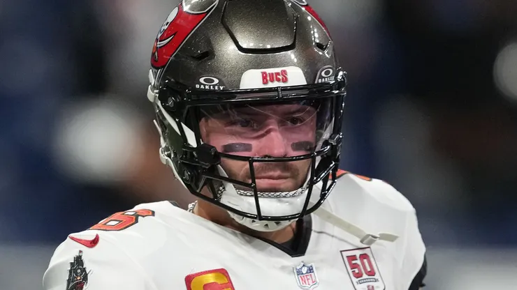 Baker Mayfield #6 of the Tampa Bay Buccaneers warms up.