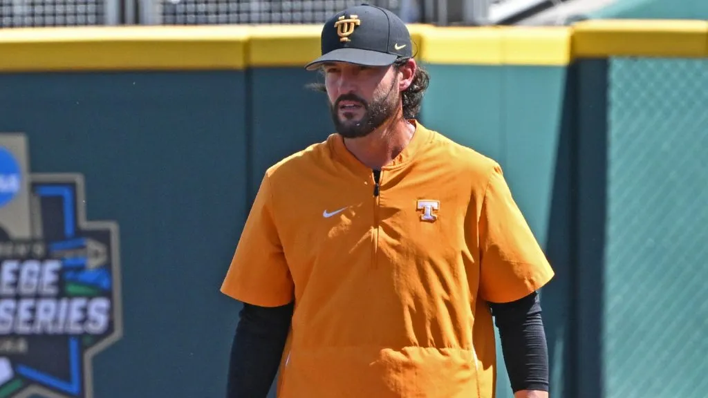 Head coach Tony Vitello with the Tennessee Volunteers looks on during batting practice. Peter Aiken/Getty Images)