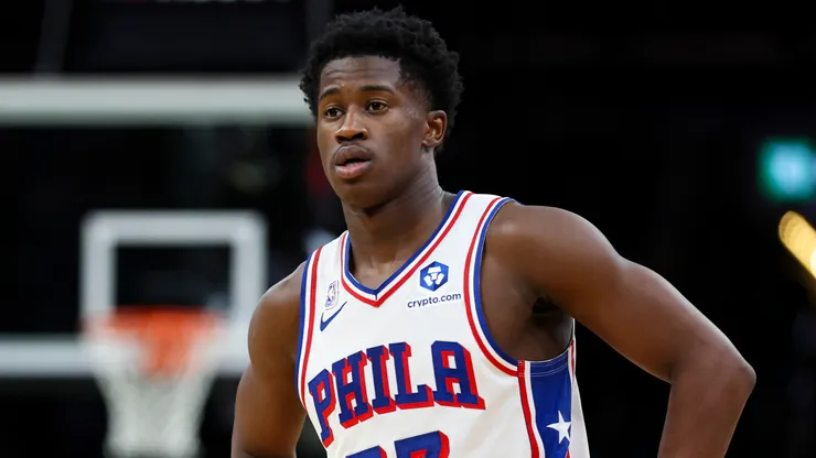 VJ Edgecombe #77 of the Philadelphia 76ers looks on during his NBA debut.