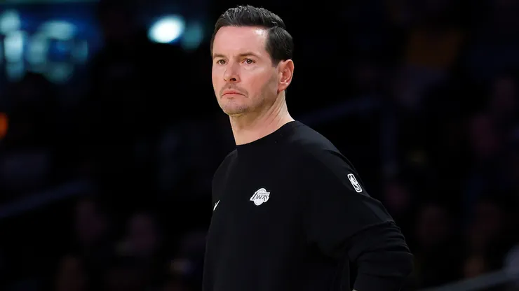 JJ Redick during Lakers' season opener against the Warriors.