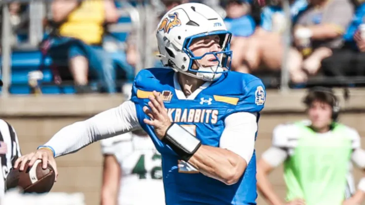 Chase Mason South Dakota State Jackrabbits.