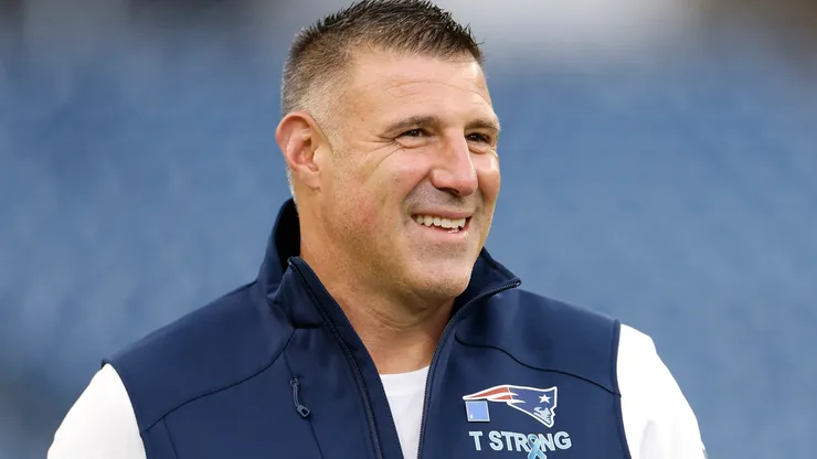 Head coach Mike Vrabel of the New England Patriots.