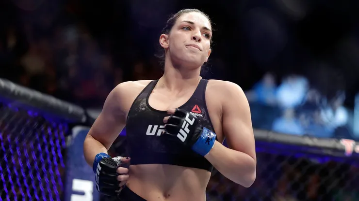 Mackenzie Dern became the women's strawweight champion at UFC 321
