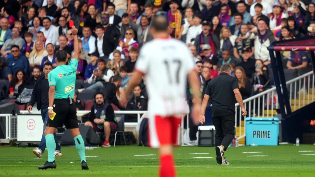Hansi Flick receives a red card against Girona. (Getty Images)