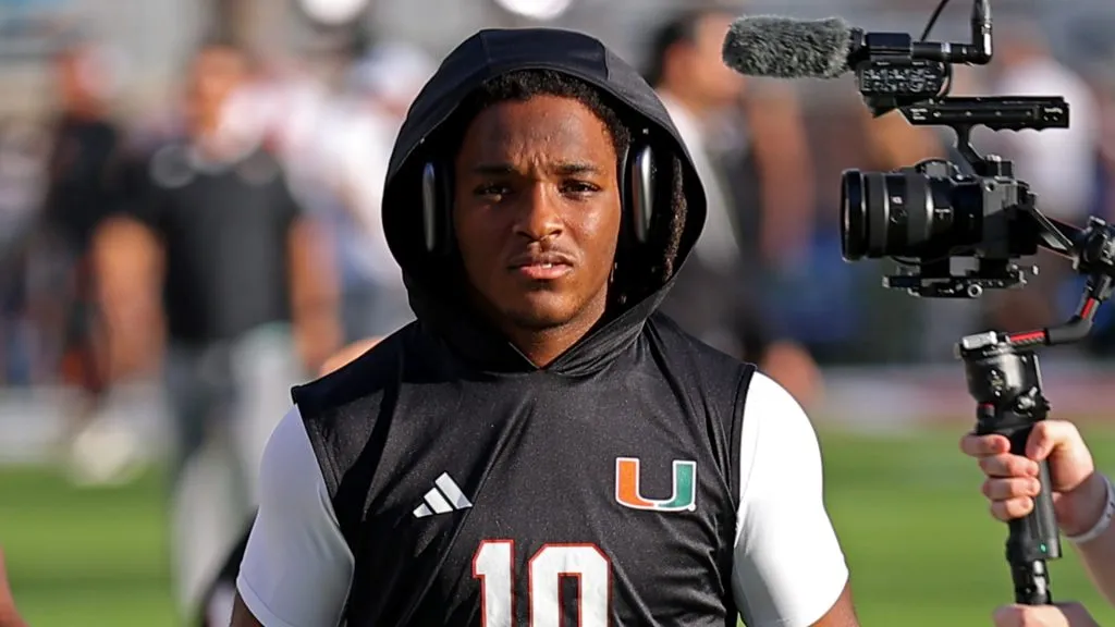 Malachi Toney before a game