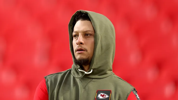 Patrick Mahomes warming up at Arrowhead.