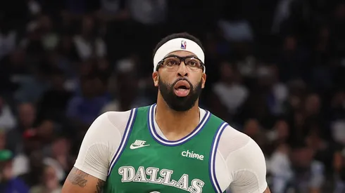 Anthony Davis #3 of the Dallas Mavericks