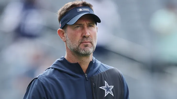 Head coach Brian Schottenheimer.