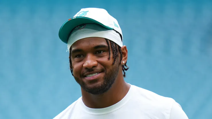 Tua Tagovailoa quarterback of the Miami Dolphins