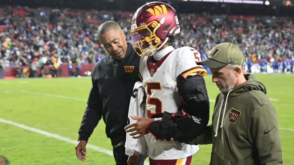 Jayden Daniels injury