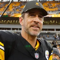 Steelers’ Aaron Rodgers receives warnings from Texans DC about what they will focus on to defend him