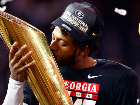 College football playoff format: How are the qualified programs decided?