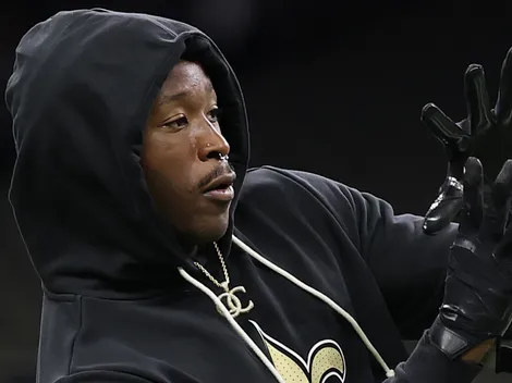 Is Alvin Kamara playing today for Saints vs Panthers in Week 10 of 2025 NFL season?