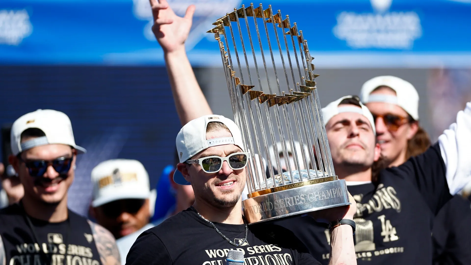 Enrique Hernandez #8 of the Los Angeles Dodgers in 2024. (Source: Ronald Martinez/Getty Images)