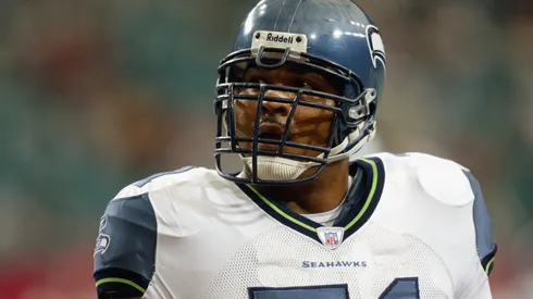 Walter Jones #71 of the Seattle Seahawks in 2002.