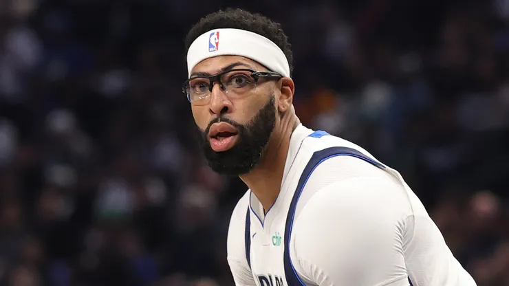 Anthony Davis #3 of the Dallas Mavericks handles the ball.