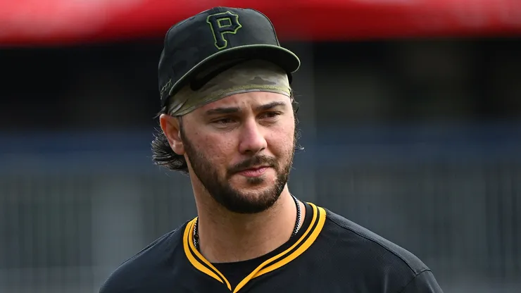 Paul Skenes #30 of the Pittsburgh Pirates walks in from the bullpen.
