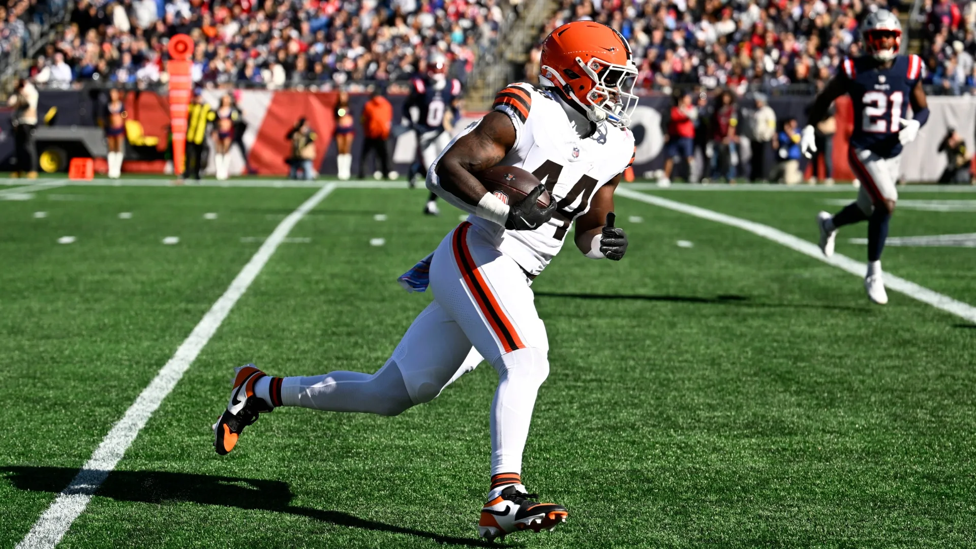 Harold Fannin Jr. #44 of the Cleveland Browns