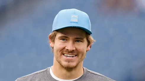 Justin Herbert warms up vs the Titans on November 02, 2025 in Nashville.