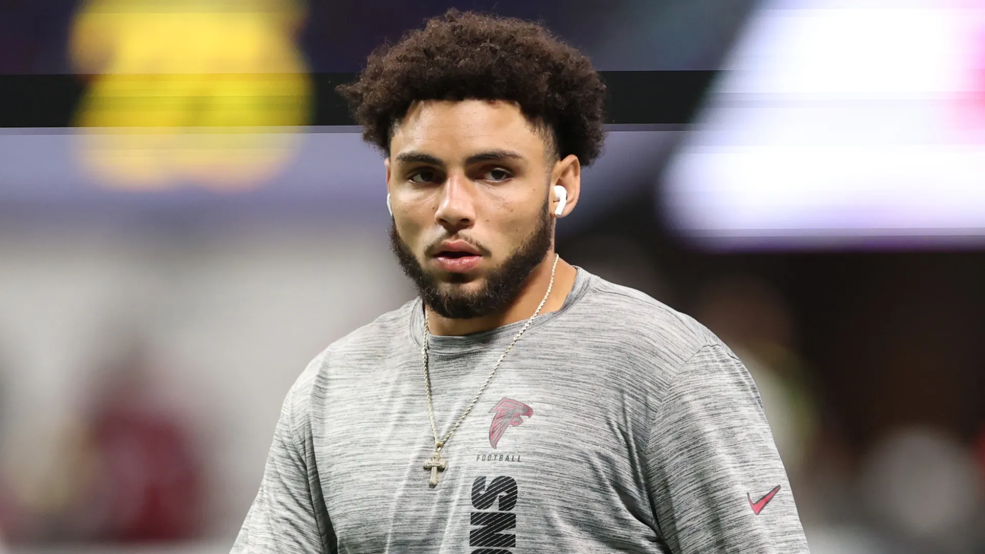 Drake London during warmups