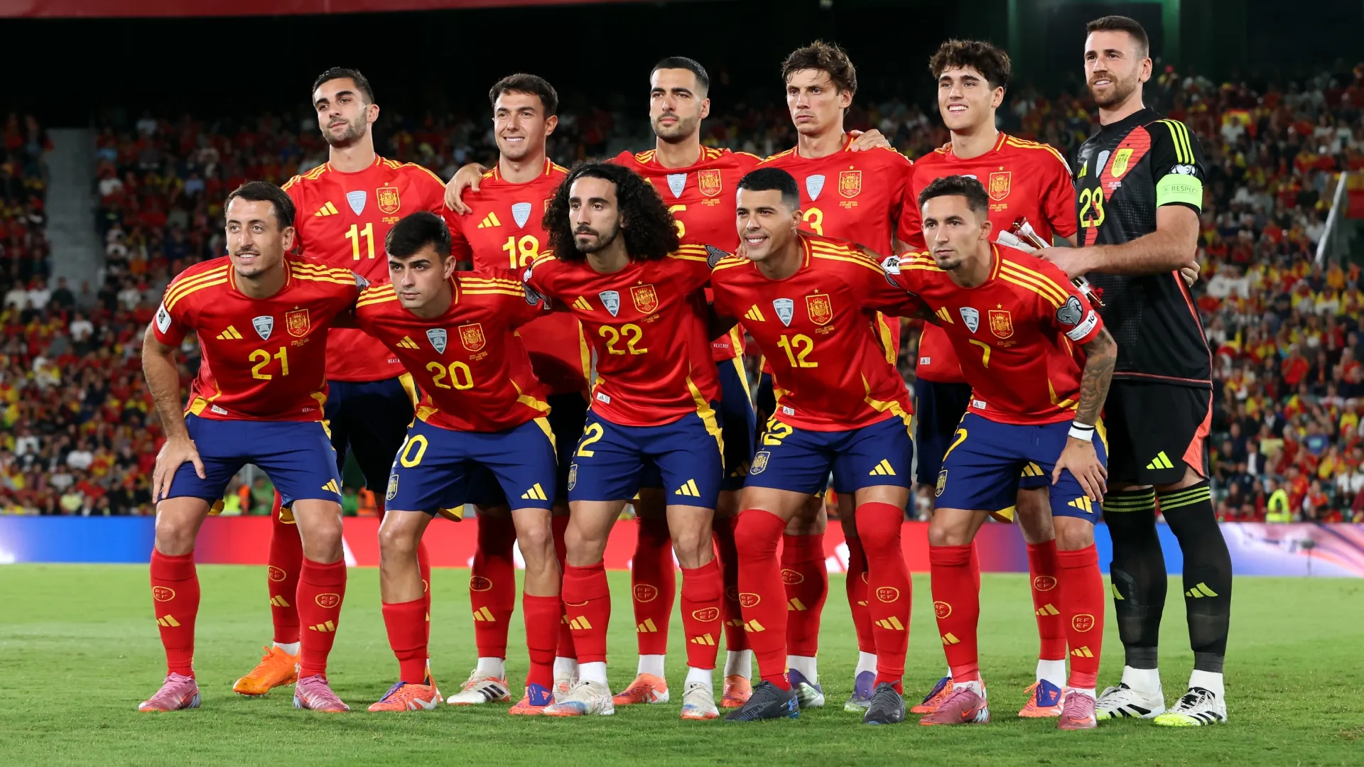 Players of Spain pose for a team photograph prior to the FIFA World Cup 2026 qualifier match. Florencia Tan Jun/Getty Images