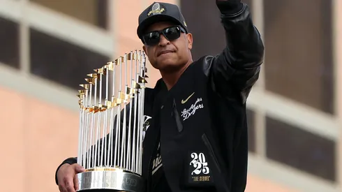 Manager Dave Roberts of the Los Angeles Dodgers reacts.