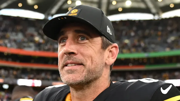 Aaron Rodgers quarterback of the Pittsburgh Steelers