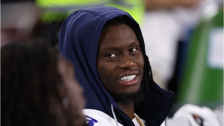 George Pickets with the Cowboys