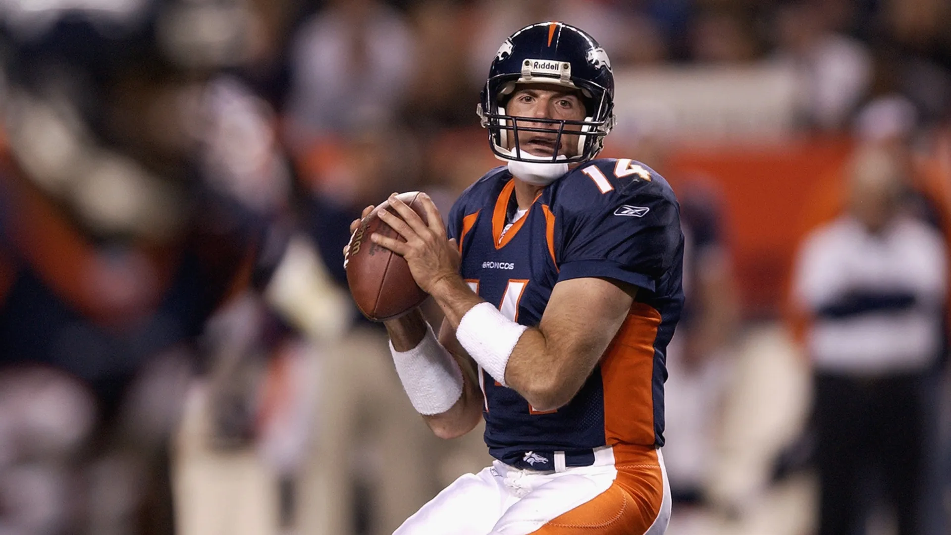 Brian Griese #14 of the Denver Broncos in 2002. (Source: Josh Merwin/Getty Images)