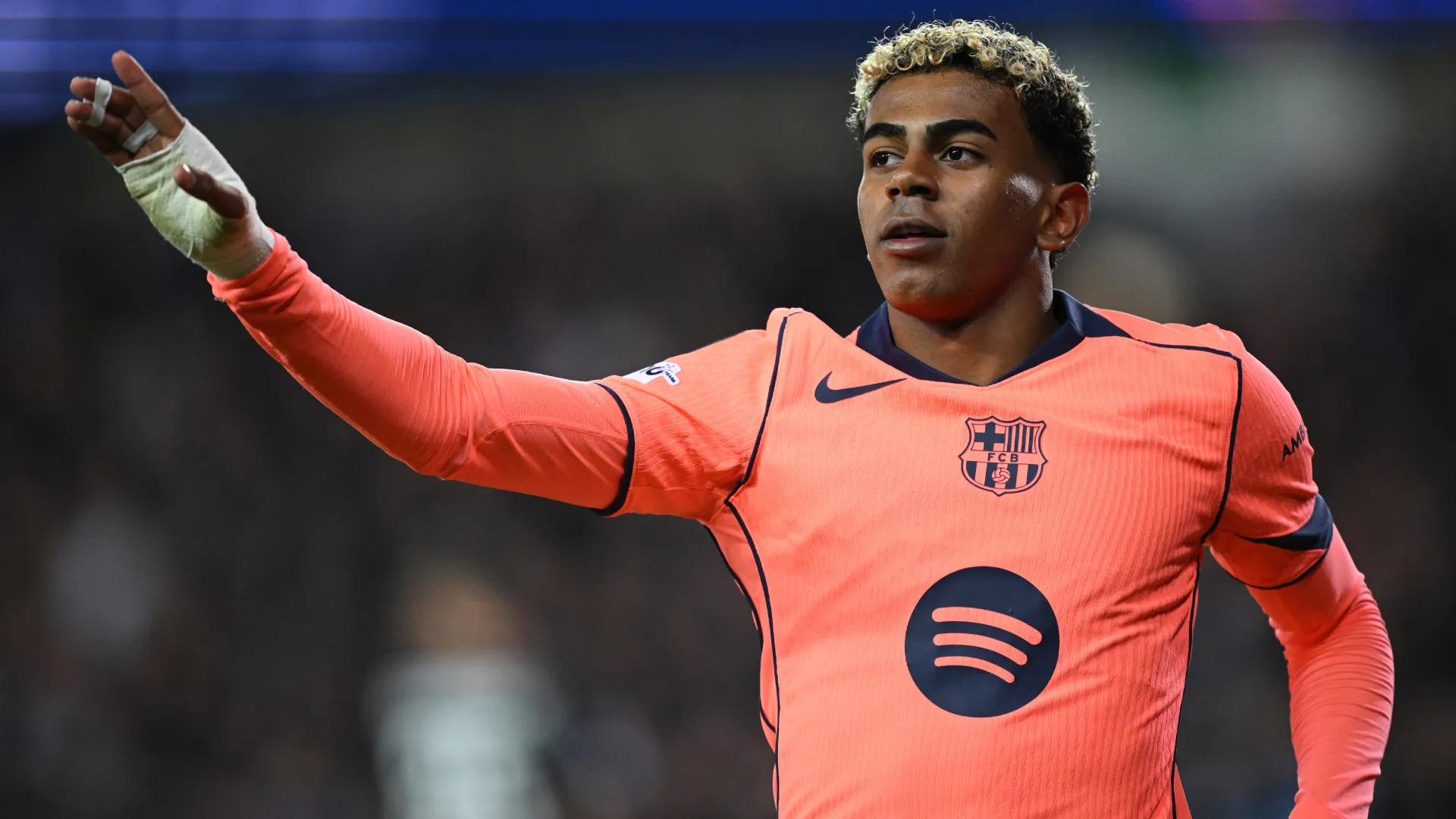 Lamine Yamal celebrates a goal. (Getty Images)