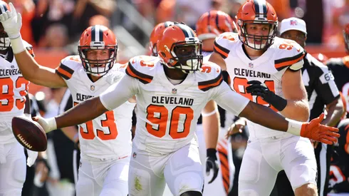 Emmanuel Ogbah #90 of the Cleveland Browns in 2017.