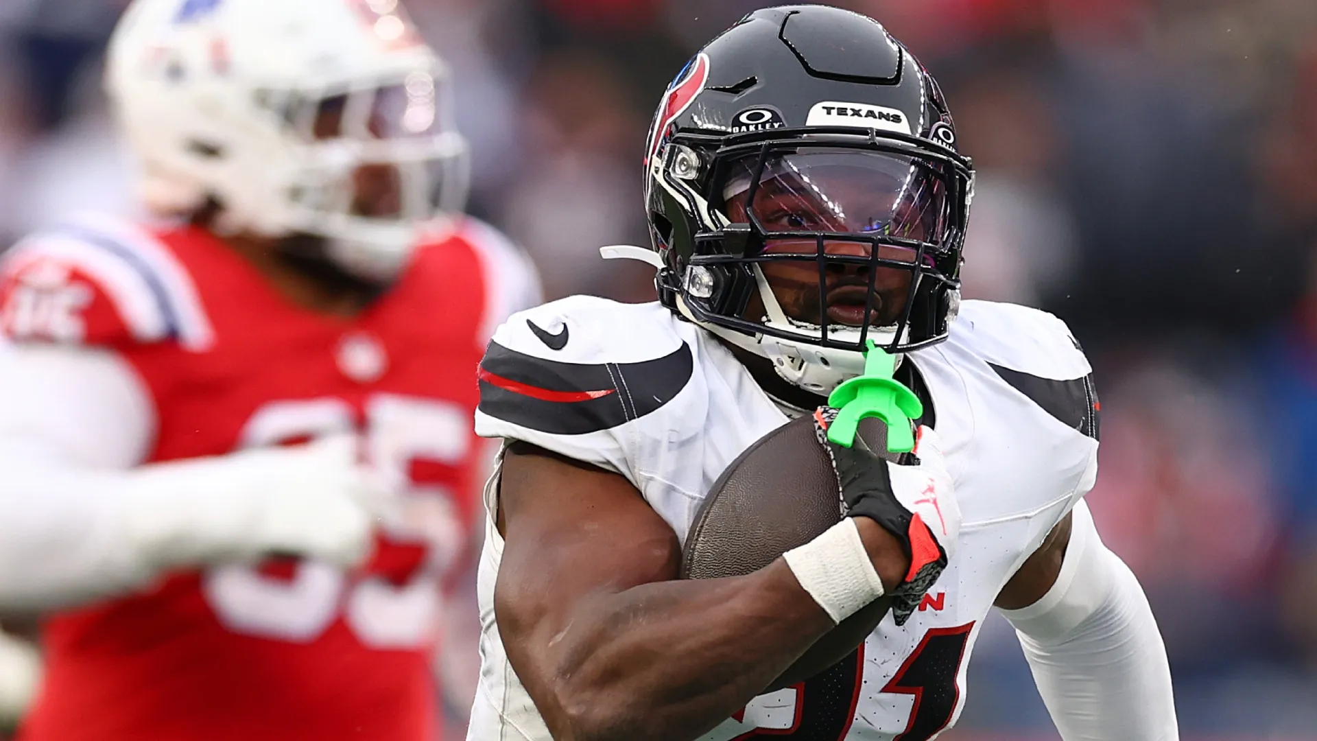 Dameon Pierce #31 of the Houston Texans