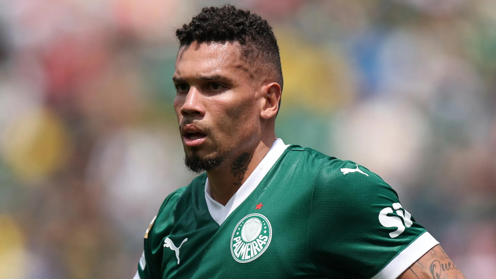 Paulinho #10 of Palmeiras. (Getty Images)