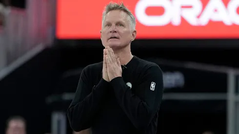 Head coach Steve Kerr of the Golden State Warriors looks on.