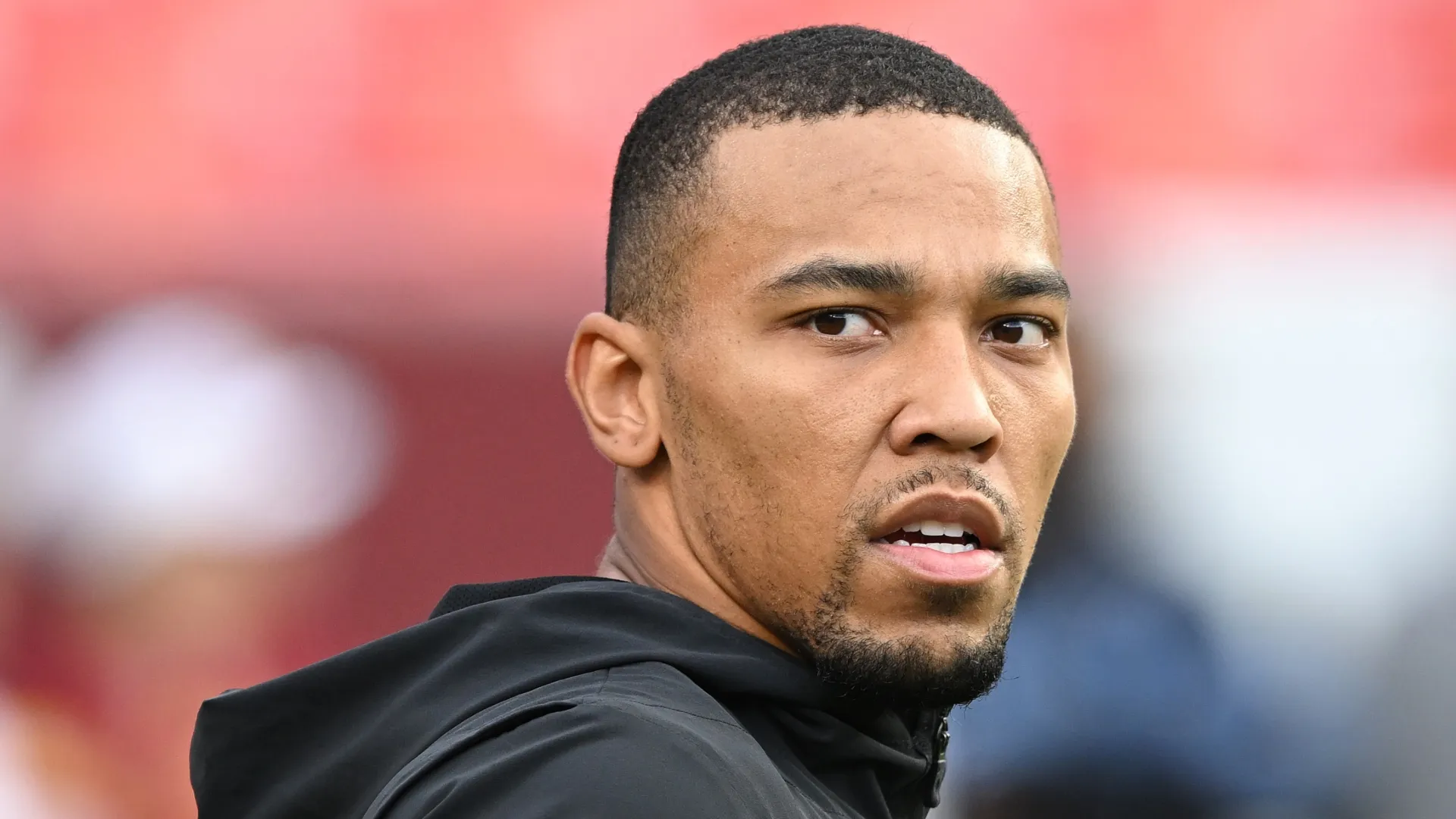 Amon-Ra St. Brown warming up