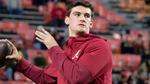 Quarterback Ty Simpson #15 of the Alabama Crimson Tide.