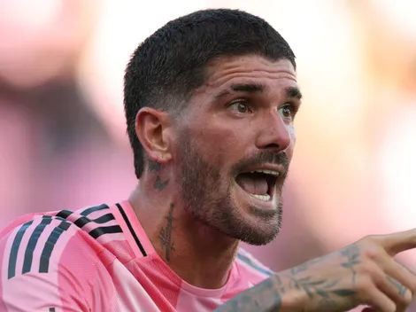 Video: Lionel Messi assists De Paul and Allende to give Inter Miami the win vs Vancouver Whitecaps in 2025 MLS Cup final