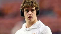 Arch Manning #16 of the Texas Longhorns.