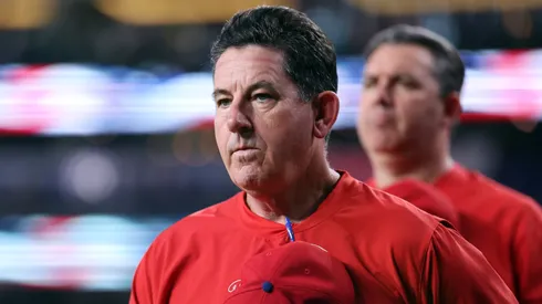 Rob Thomson at Chase Field in Phoenix, Arizona.