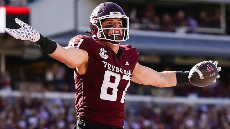 Nate Boerkircher #87 of the Texas A&M Aggies in 2025.