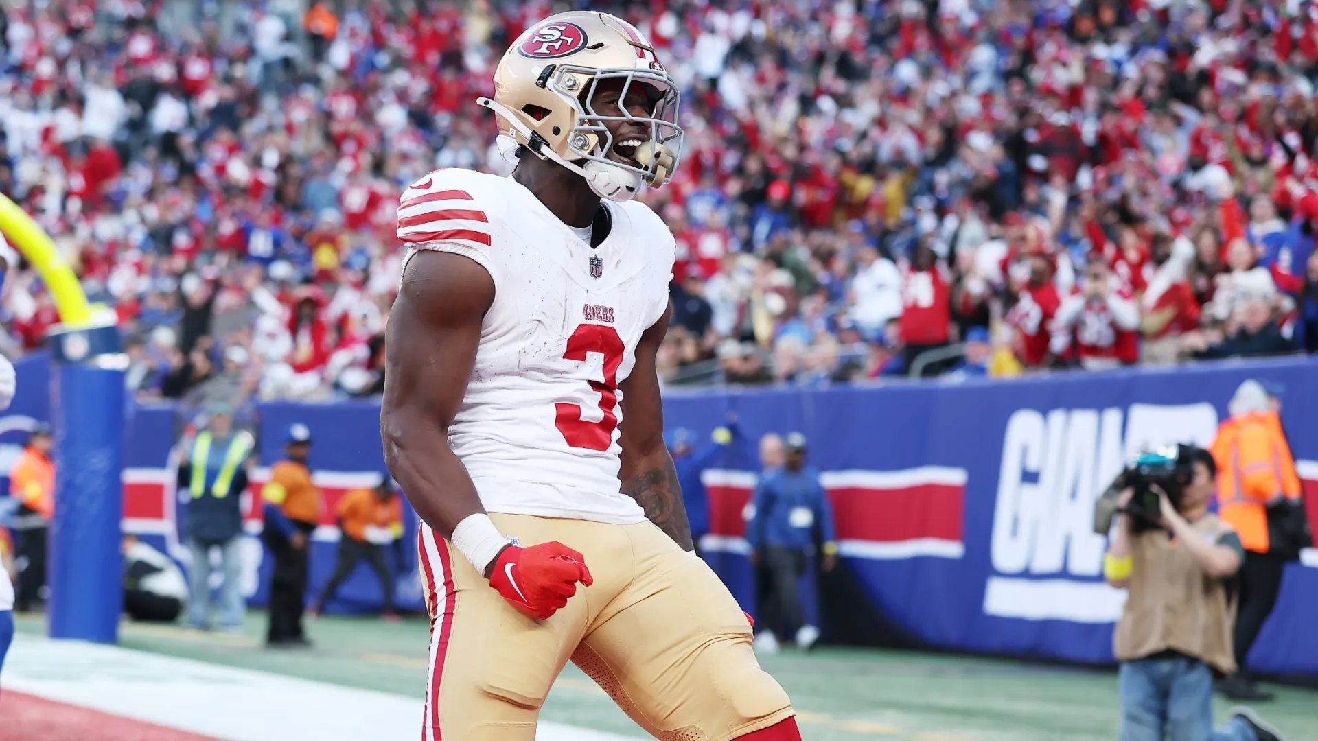 Brian Robinson Jr. #3 of the San Francisco 49ers