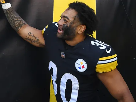 Is Jaylen Warren playing tonight for Steelers vs Dolphins on MNF in 2025 NFL Week 15?