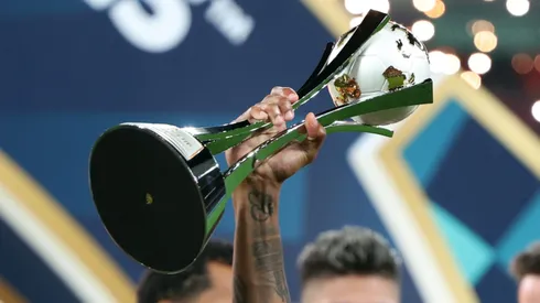 Bruno Henrique of Flamengo lifts the trophy after winning the FIFA Challenger Cup 2025 match.