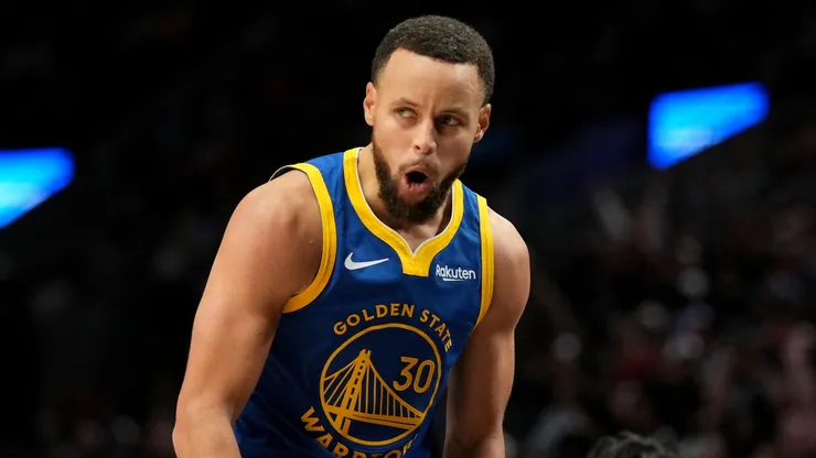 Stephen Curry #30 of the Golden State Warriors celebrates.