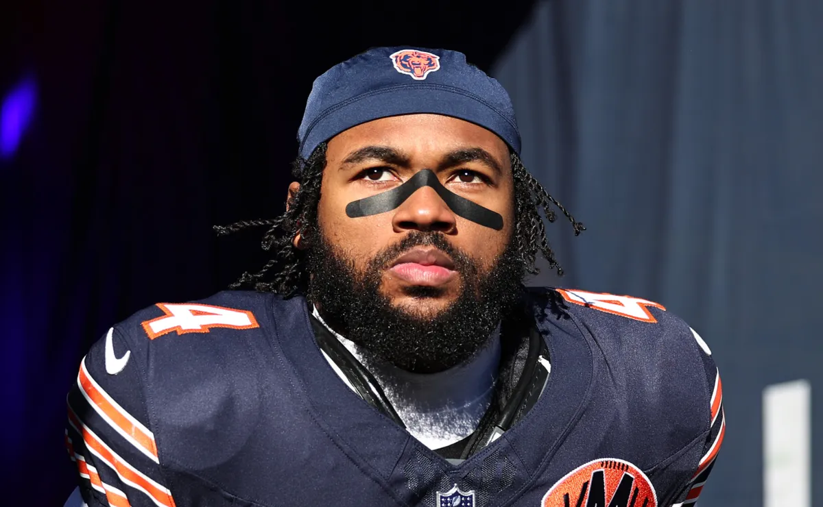 Are D'Andre Swift and Cole Kmet playing tonight for Bears vs Packers in ...