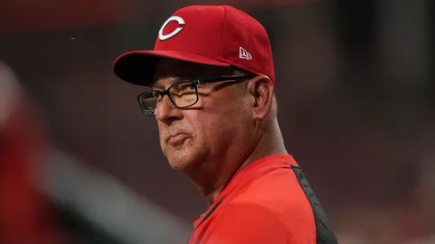 Manager Terry Francona #77 of the Cincinnati Reds.