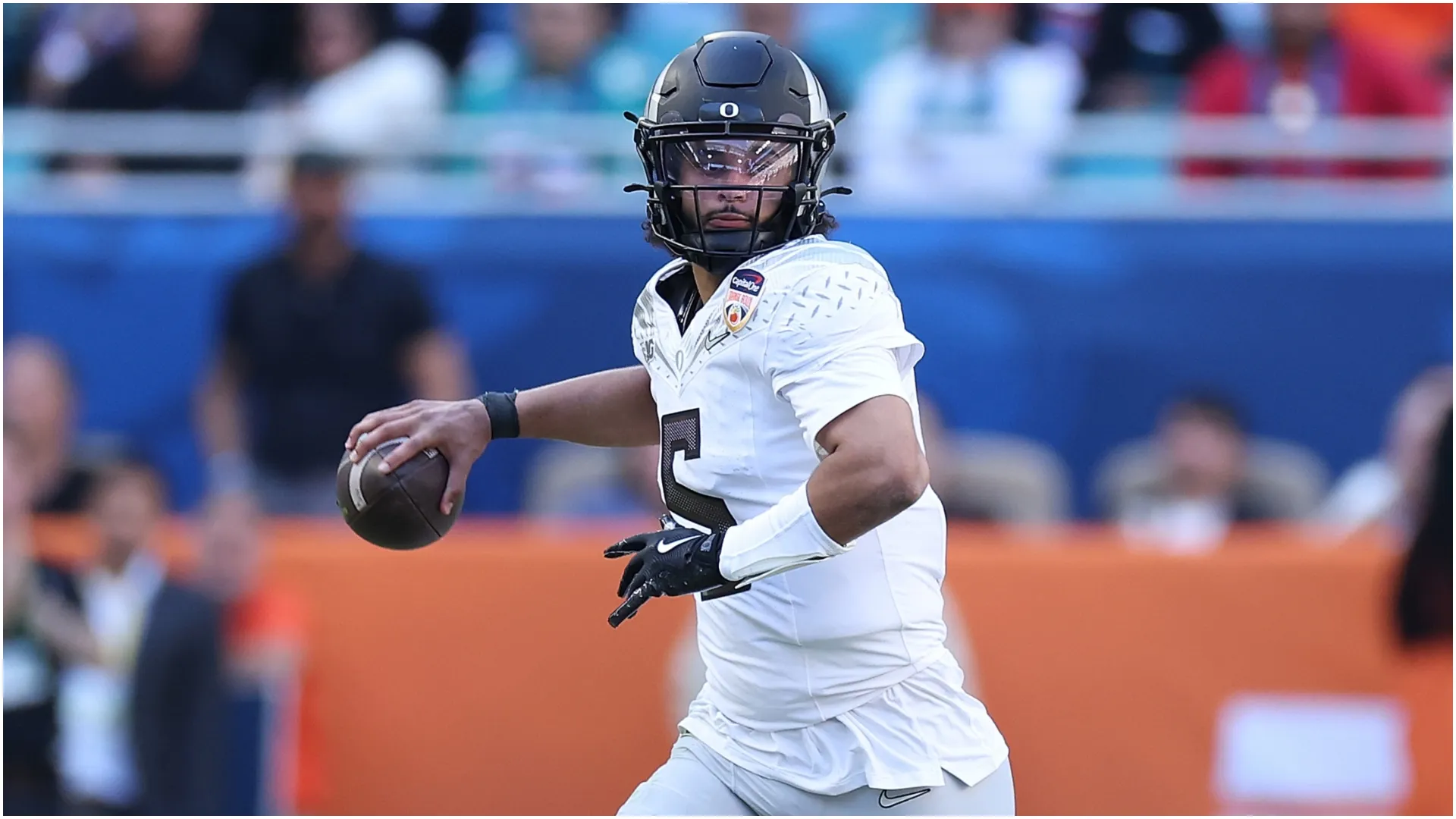Dante Moore of the Oregon Ducks – Kevin C. Cox/Getty Images